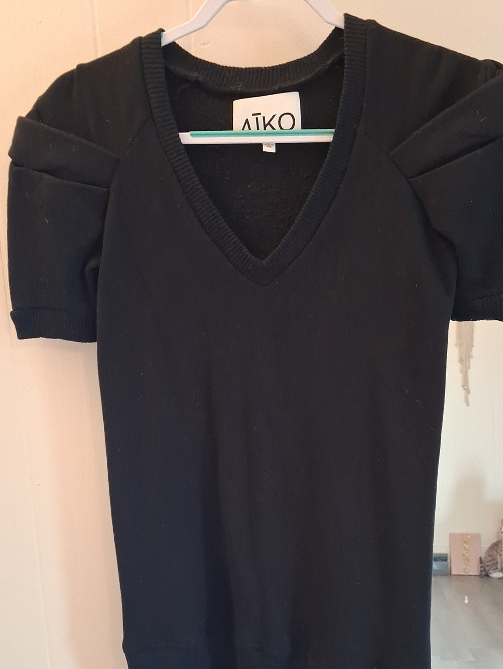 Aiko Black V-Neck Puff Sleeve Knit Sweatshirt Dress Tunic Top